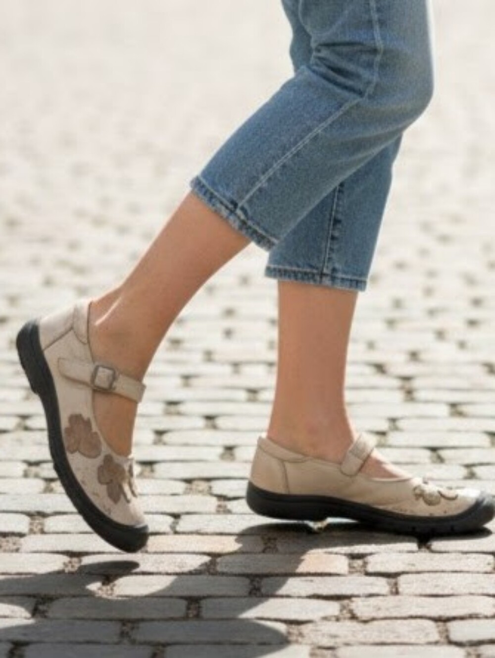 Keen Floral Leaf Comfortable Mary Jane Flats